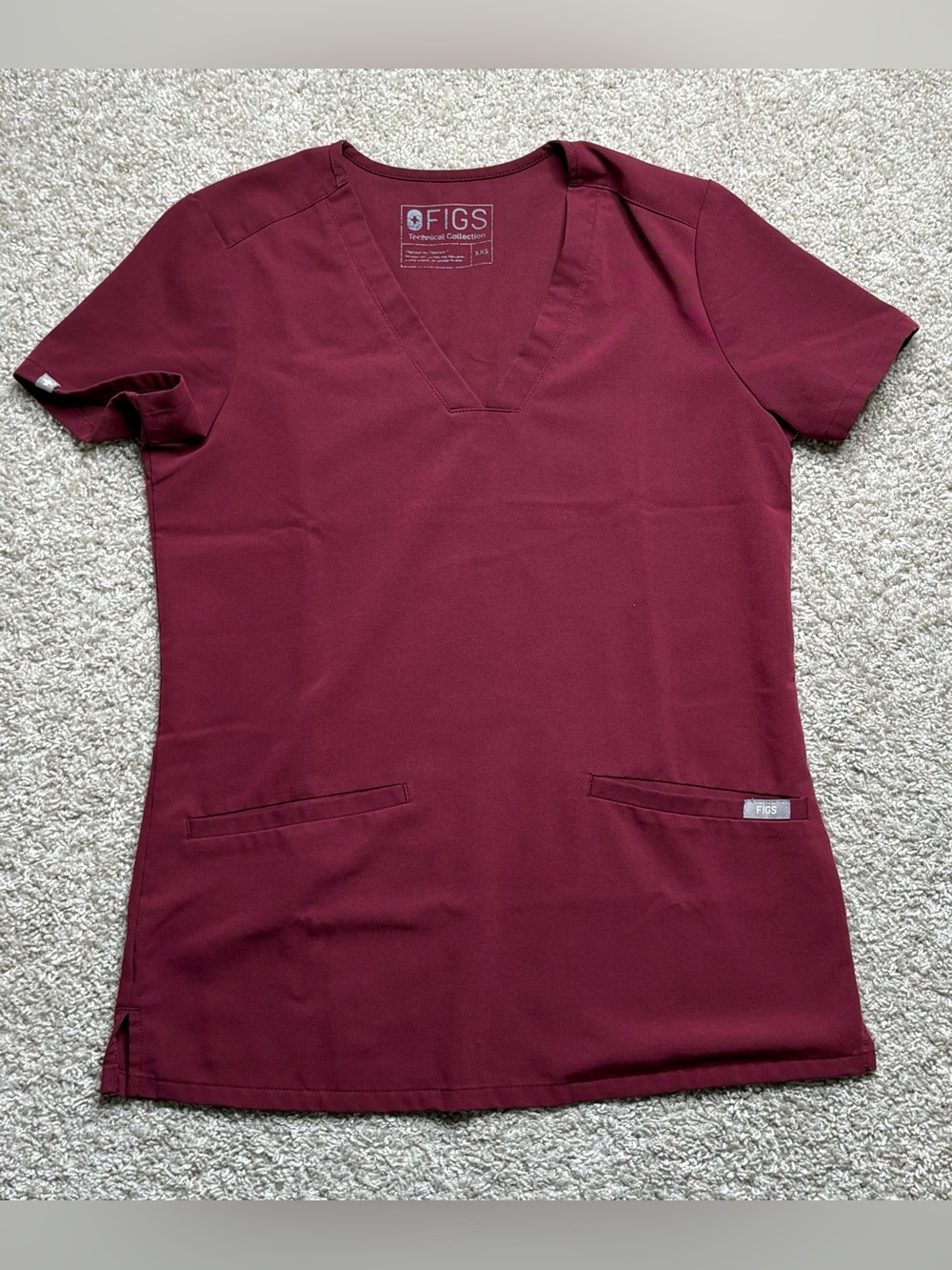 FIGS Casma Three Pocket Scrub Top